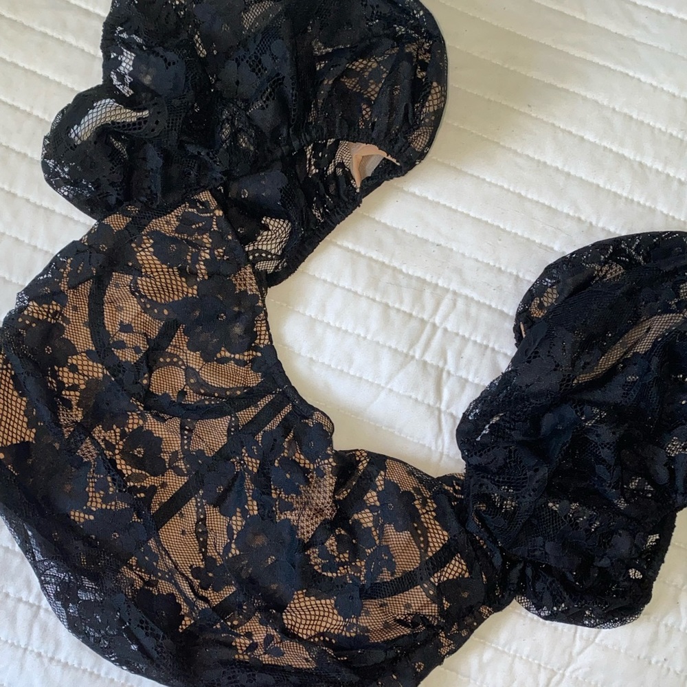 NWOT Black Love & Lemons Black Rosalie Top